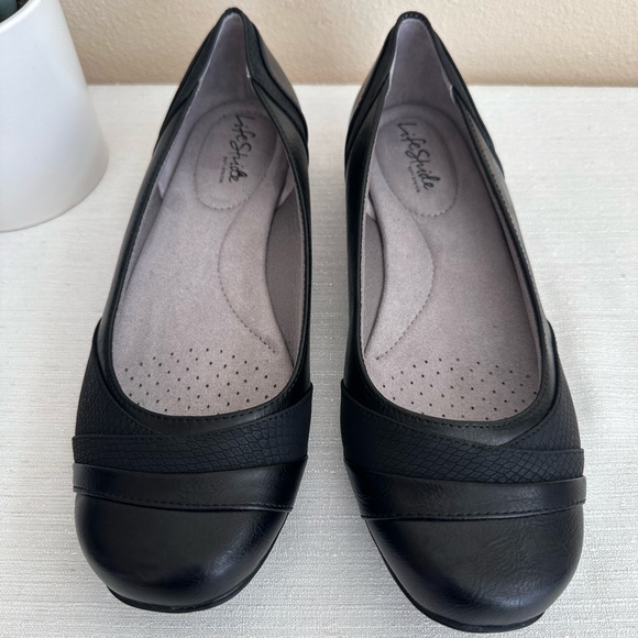 Life Stride Dig Black Faux Leather Soft System Slip In Loafers Women’s 9.5W - Picture 2 of 15